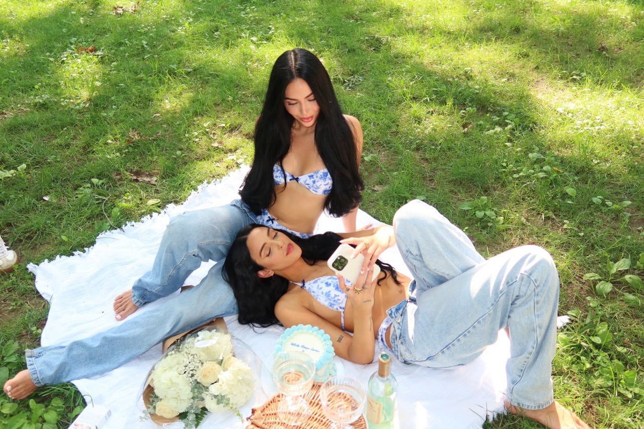 White Rose Swim x Hollinger